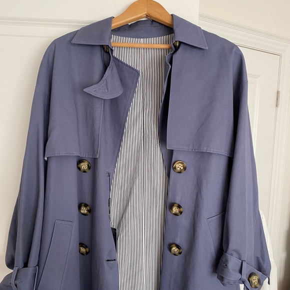 Blue Jazzevar Trenchcoat - Picture 14 of 15